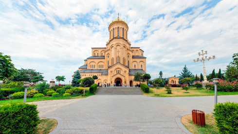 Изменения богослужебного этикета Русской и Грузинской православных церквей (в связи с пандемией коронавируса)
